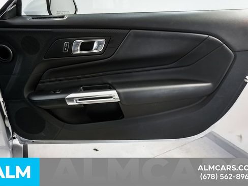 Used 2025 Ford Mustang Premium RWD image 41