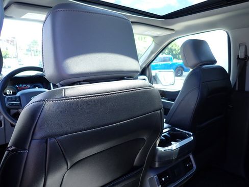 Used 2022 Ford F150 Lariat AWD/4WD image 18