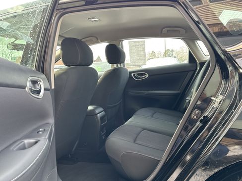 Used 2019 Nissan Sentra SV image 10