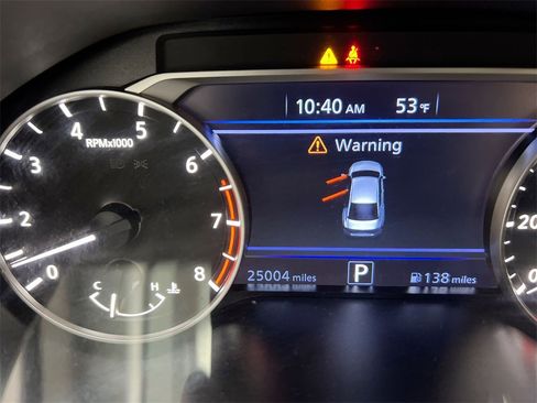 Used 2021 Nissan Altima 2.5 SR w/ SR Premium Package image 12