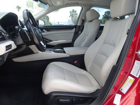 Certified 2021 Honda Accord Touring image 7