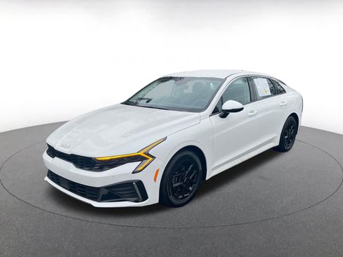 Used 2025 Kia K5 LXS image 8