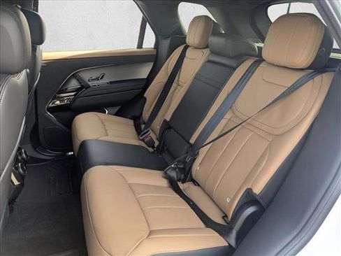 New 2026 Land Rover Range Rover Sport Dynamic SE AWD/4WD image 16