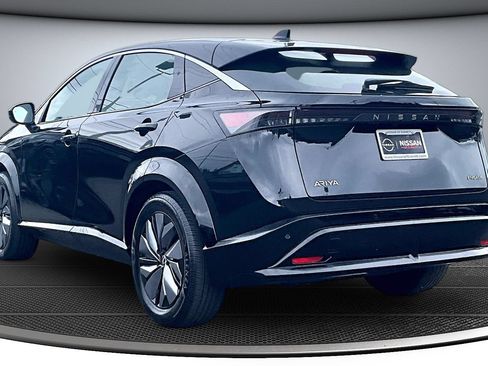 Used 2023 Nissan Ariya FWD image 4