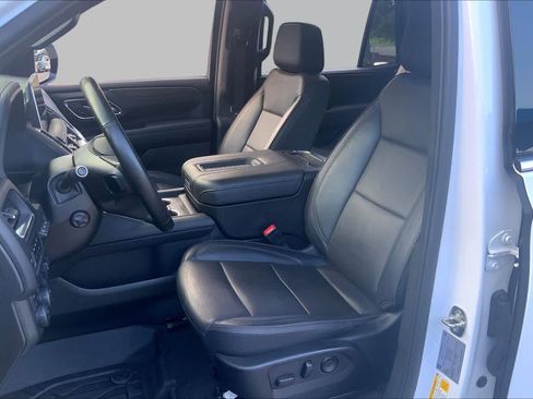 Used 2024 Chevrolet Tahoe High Country AWD/4WD image 8