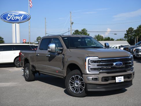 New 2026 Ford F250 Platinum w/ Platinum Plus Package AWD/4WD image 3