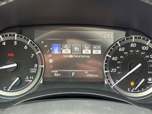 Used 2022 Toyota Highlander XLE image 23