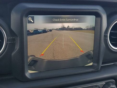 Used 2022 Jeep Gladiator Overland w/ Popular Equipment Package image 28