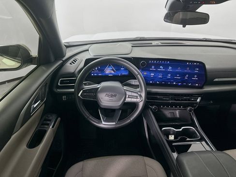 Used 2024 Chevrolet Traverse LT w/ Midnight/Sport Edition image 29