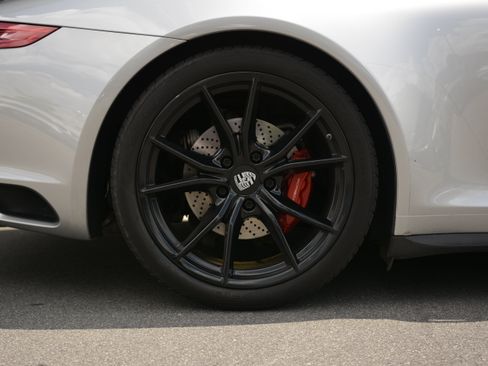 Used 2018 Porsche 911 Targa 4S AWD/4WD image 33