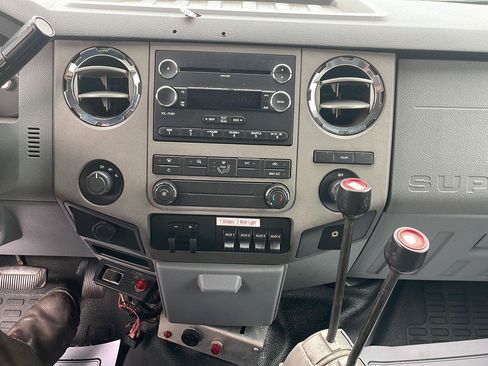 Used 2011 Ford F550 4x4 Crew Cab Super Duty w/ Payload Upgrade Pkg image 17
