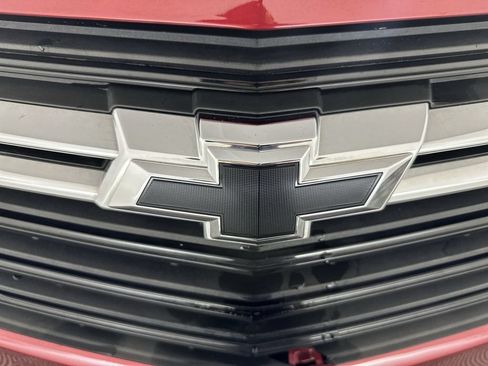 Used 2023 Chevrolet Equinox LT FWD image 32