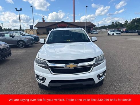 Used 2018 Chevrolet Colorado LT w/ LT Convenience Package AWD/4WD image 3