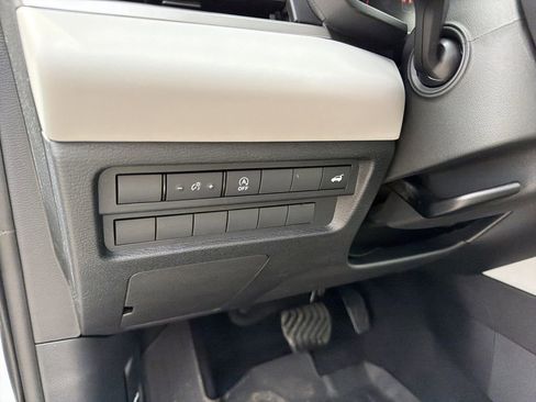 New 2026 Mitsubishi Outlander SE AWD/4WD image 18