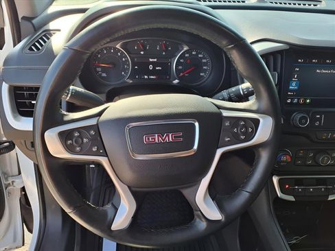 Used 2023 GMC Terrain SLT w/ Tech Package image 7