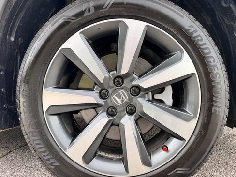 Used 2025 Honda Pilot Touring image 36