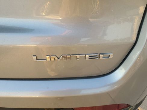 Used 2023 Jeep Compass Limited w/ Elite Group AWD/4WD image 6