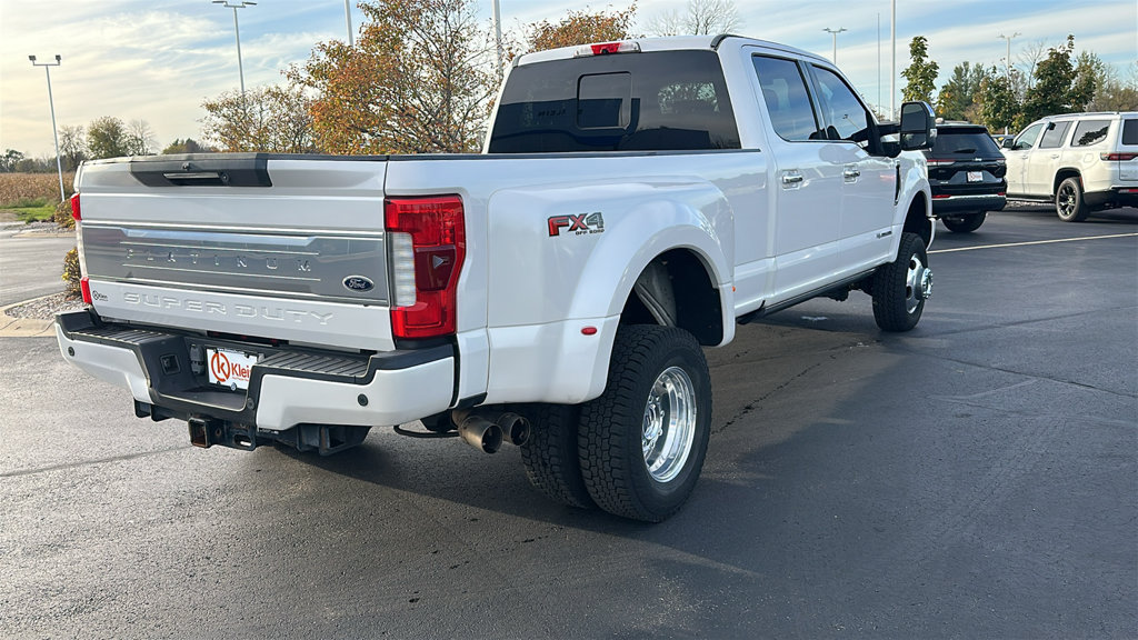 Used 2017 Ford F350 Platinum w/ Platinum Ultimate Package AWD/4WD image 9