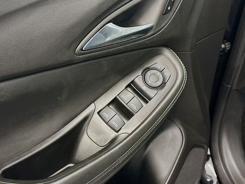 Used 2025 Buick Encore GX Preferred AWD/4WD image 15