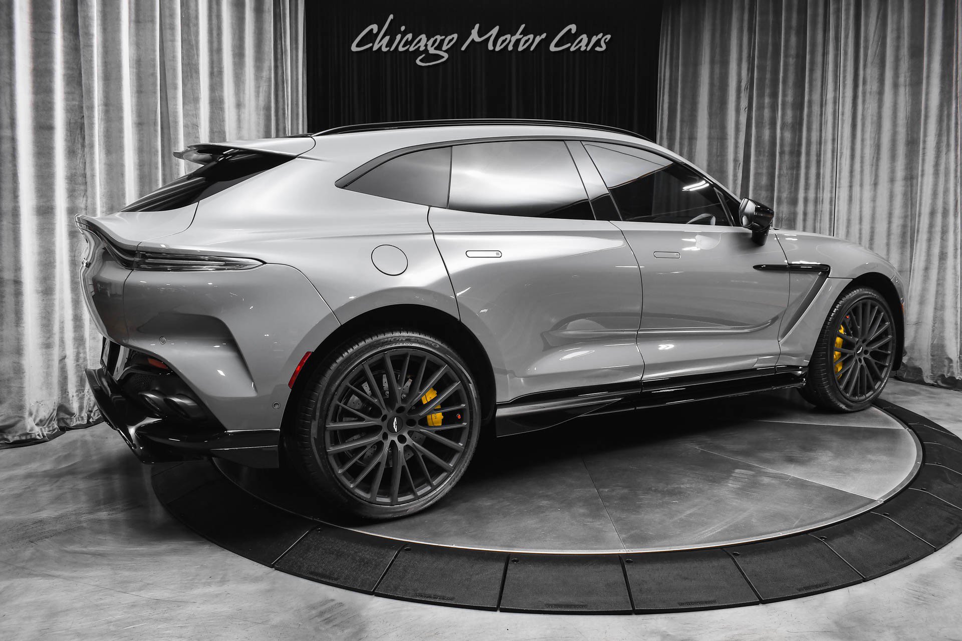 Used 2025 Aston Martin DBX 707 AWD/4WD image 5