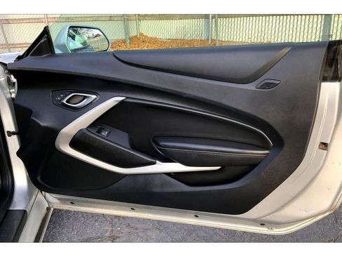 Used 2018 Chevrolet Camaro LT image 24