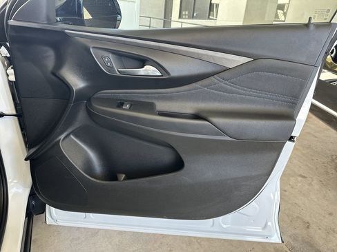 Certified 2024 Buick Envista Sport Touring w/ Convenience I Package image 38