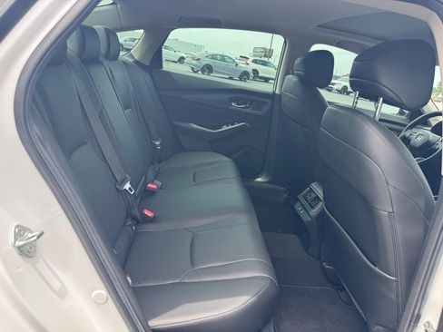 Used 2023 Honda Accord Touring image 11