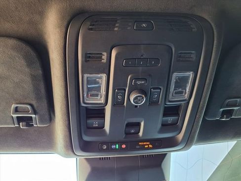 Used 2023 Cadillac Escalade ESV V image 36