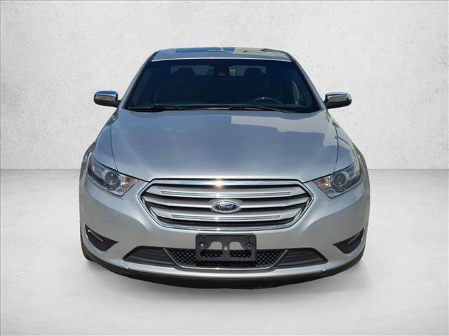 Used 2017 Ford Taurus Limited FWD image 2