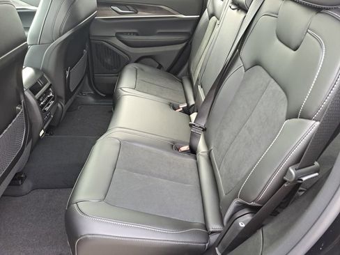 New 2026 Jeep Grand Cherokee L Laredo image 15