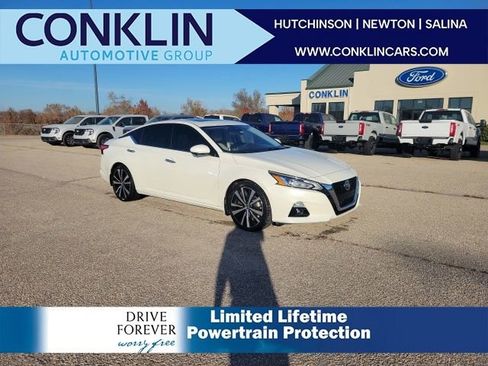 Used 2020 Nissan Altima 2.0 Platinum image 1