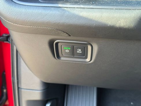 Used 2026 Porsche Cayenne GTS image 33