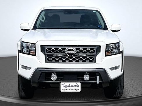 Used 2023 Nissan Frontier SV w/ SV Convenience Package AWD/4WD image 2