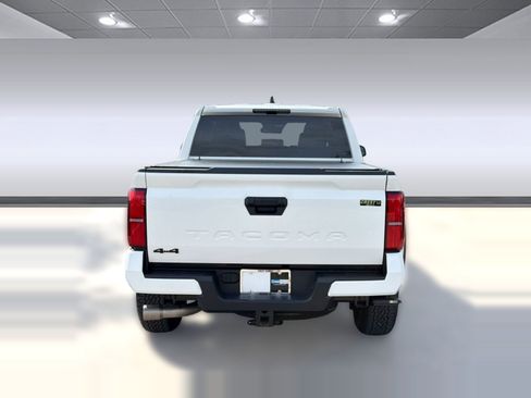 Used 2025 Toyota Tacoma TRD Off-Road AWD/4WD image 10
