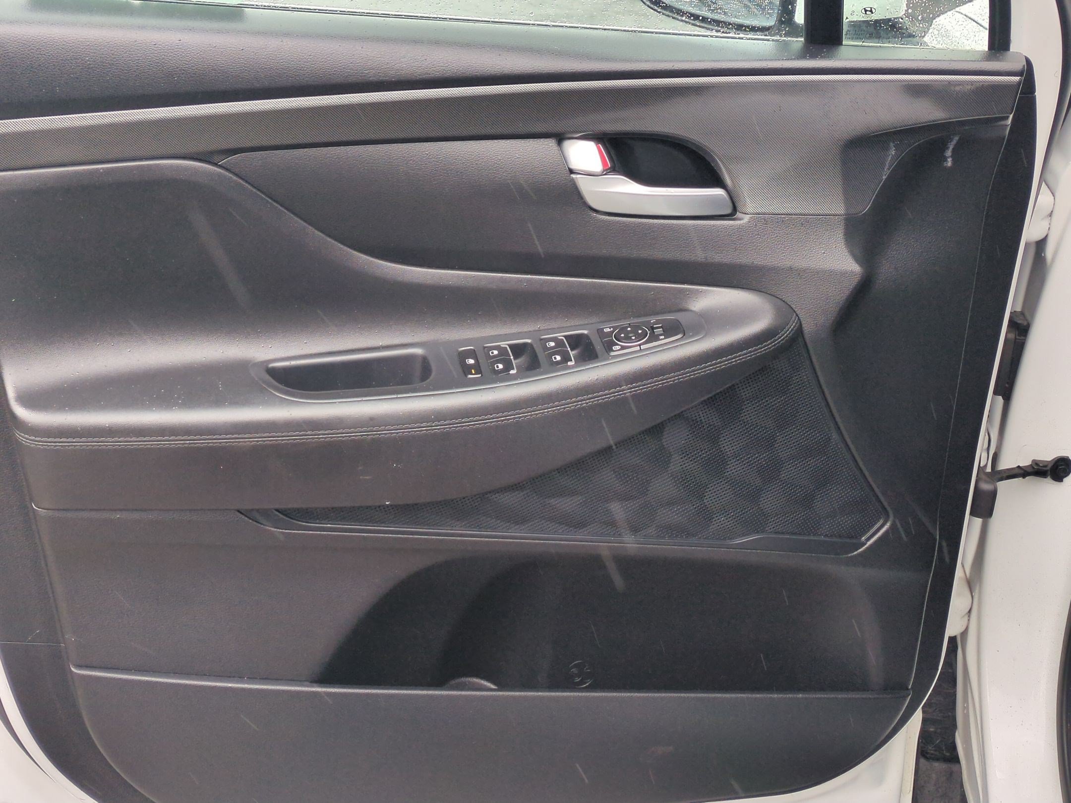 Used 2022 Hyundai Santa Fe SE AWD/4WD image 13