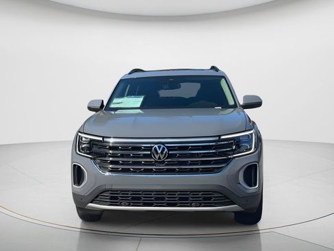 New 2026 Volkswagen Atlas SE image 3