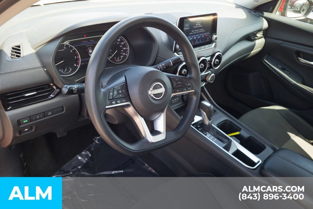 Used 2024 Nissan Sentra SV FWD image 14