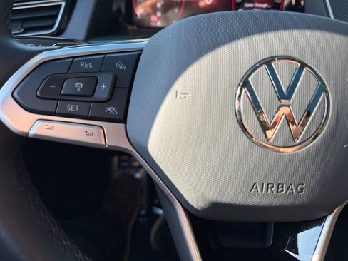 Used 2024 Volkswagen Atlas Peak Edition SE image 29