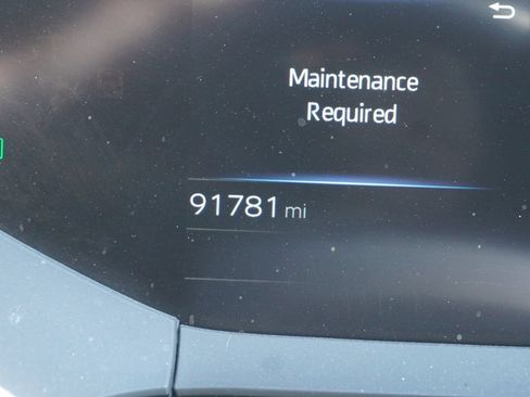 Used 2024 Toyota Prius XLE FWD image 7