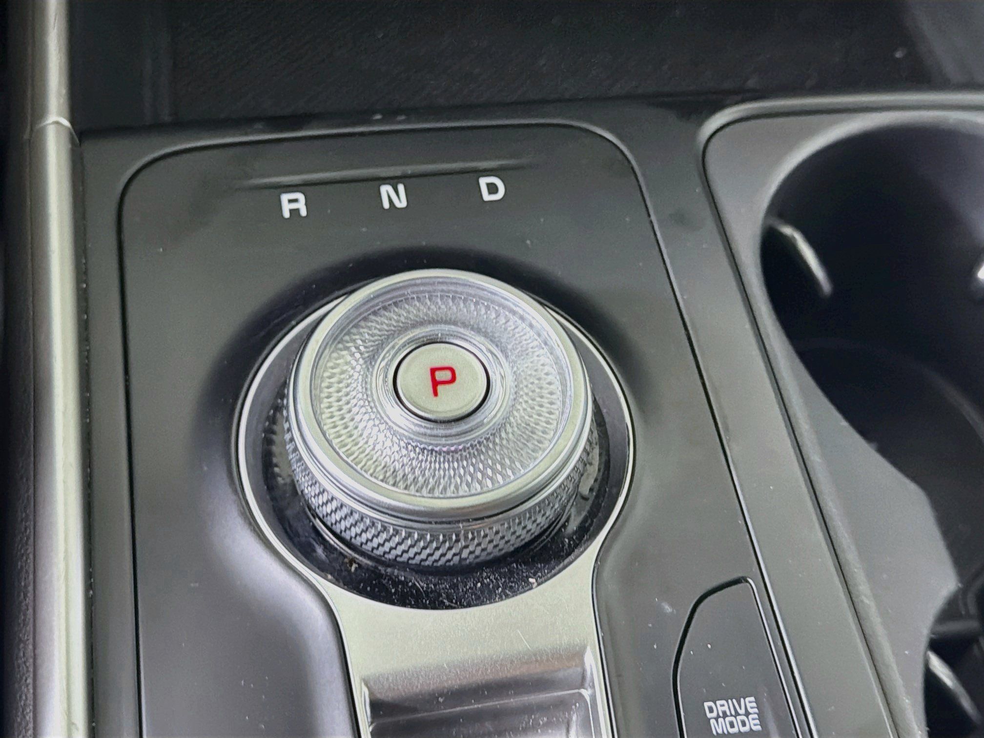 Used 2026 Kia Carnival LXS FWD image 24