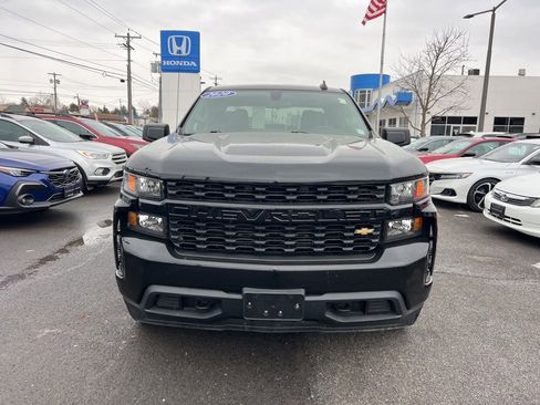 Used 2020 Chevrolet Silverado 1500 Custom w/ Custom Value Package image 8