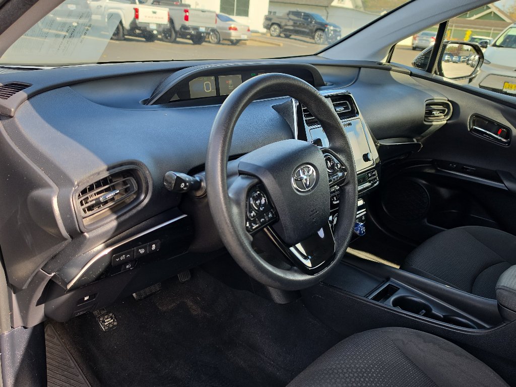 Certified 2019 Toyota Prius LE AWD/4WD image 14