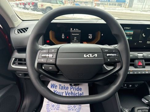 New 2025 Kia K4 LXS image 23