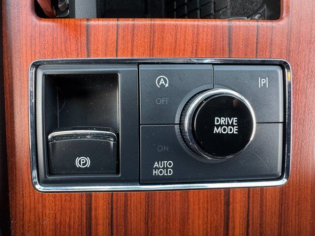 Used 2022 Lincoln Navigator L Reserve AWD/4WD image 32