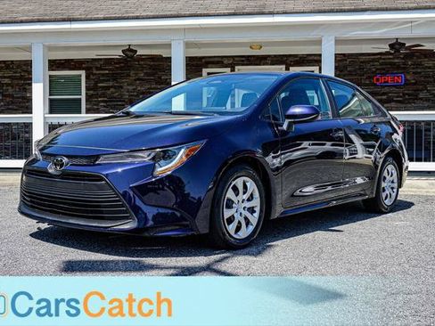 Used 2025 Toyota Corolla LE FWD image 7