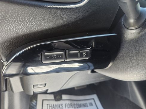 Used 2016 Toyota Prius Three FWD image 13