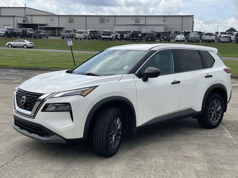 Used 2023 Nissan Rogue S FWD image 7