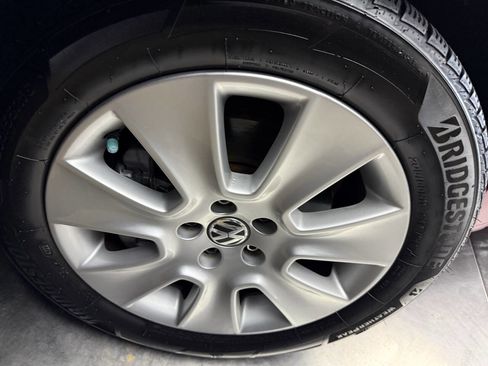 Used 2008 Volkswagen Beetle S image 23