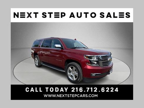 Used 2020 Chevrolet Suburban Premier AWD/4WD image 1