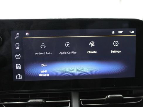 Used 2025 Chevrolet Trax LT FWD image 40